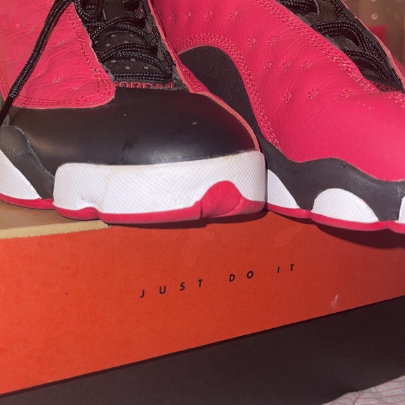 Air Jordan 13 Retro Low GS 'Very Berry' - Picture 2 of 6